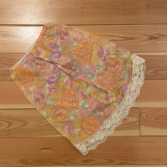 Sheer vintage silk skirt - Picture 2 of 3